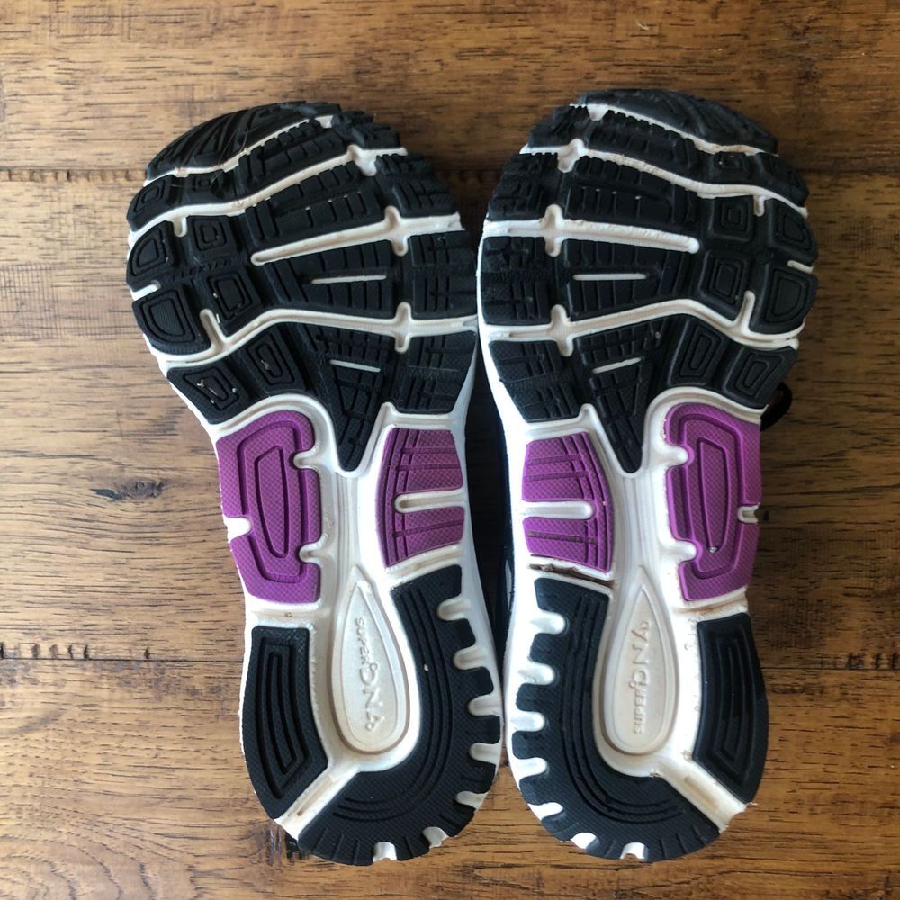 Brooks Transcend 5 Purple Black Running Shoes - Picture 5 of 7